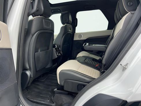 Used 2021 Land Rover Discovery HSE R-Dynamic image 27