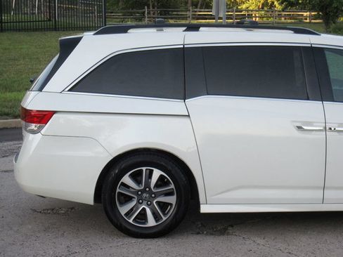 Used 2014 Honda Odyssey Touring Elite image 11