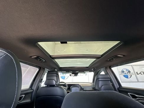 Certified 2023 Kia Sportage X-Line w/ X-Line Premium Package image 18