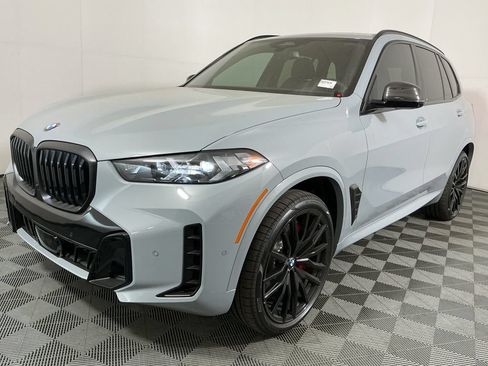 Used 2026 BMW X5 sDrive40i w/ M Sport Package RWD image 2