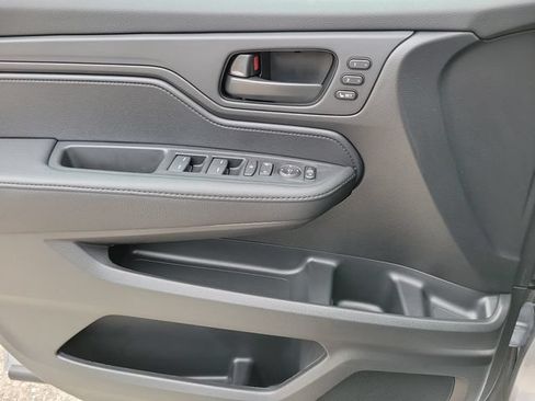 Used 2025 Honda Odyssey EX-L image 20
