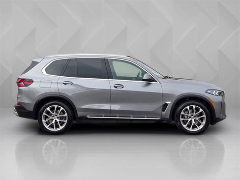 Used 2025 BMW X5 xDrive40i image 7
