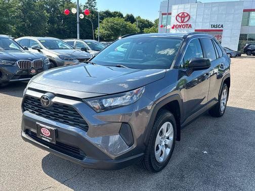 Used 2021 Toyota RAV4 LE w/ Carpet Mat Package (TMS) AWD/4WD image 3