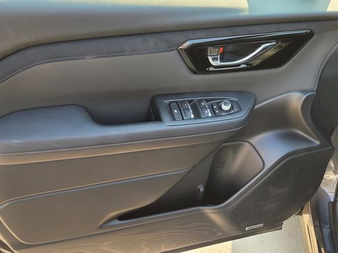 New 2025 Subaru Forester Limited w/ Popular Package #1 image 4