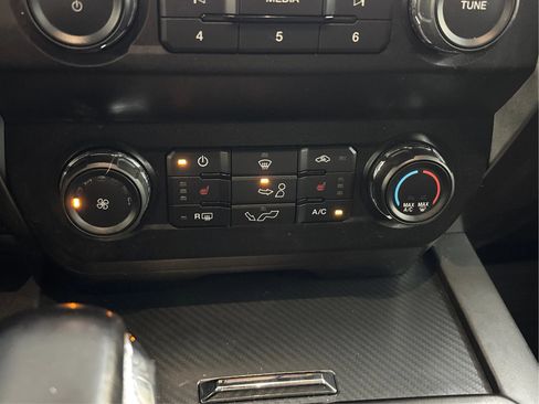 Used 2019 Ford F150 XLT w/ Equipment Group 302A Luxury AWD/4WD image 36