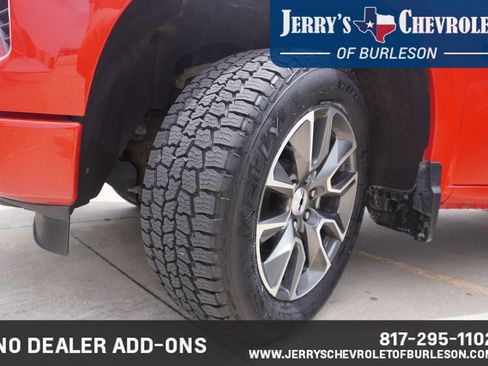 Used 2022 Chevrolet Silverado 1500 RST AWD/4WD image 11
