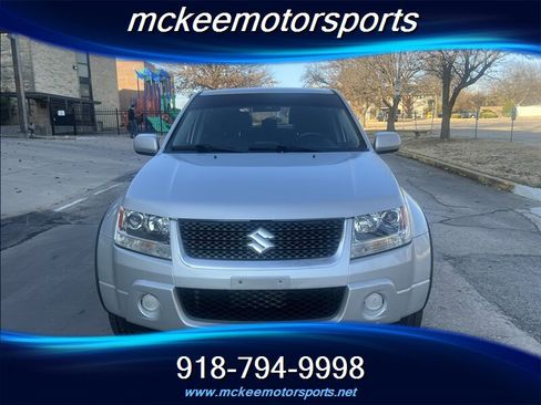 Used 2012 Suzuki Grand Vitara 2WD image 3