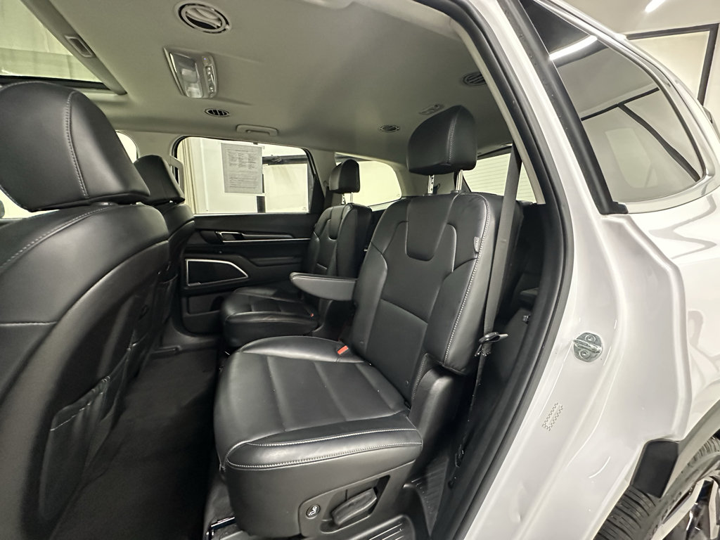 Used 2025 Kia Telluride S AWD/4WD image 21