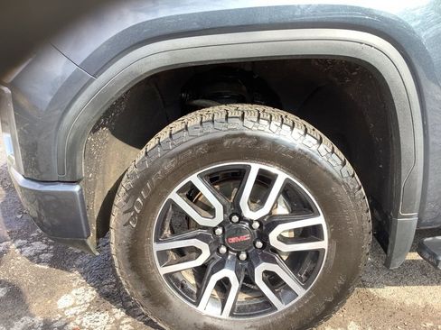 Used 2021 GMC Sierra 1500 AT4 w/ AT4 Preferred Package image 11