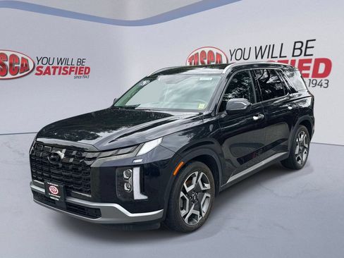 Used 2024 Hyundai Palisade Limited AWD/4WD image 3