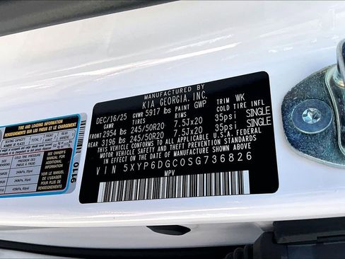 Used 2025 Kia Telluride S AWD/4WD image 18