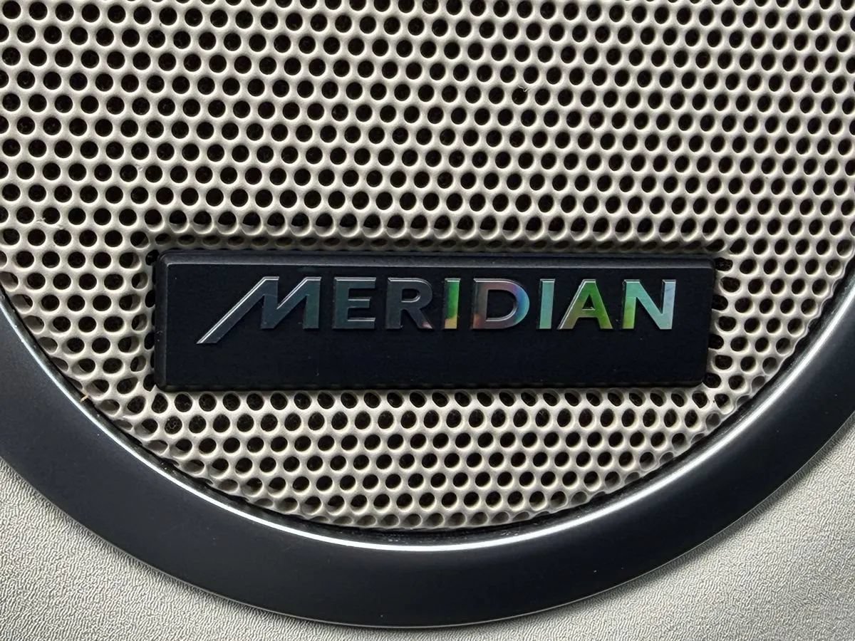 Used 2020 Land Rover Discovery Landmark AWD/4WD image 20