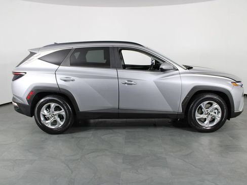Certified 2022 Hyundai Tucson SEL FWD image 12