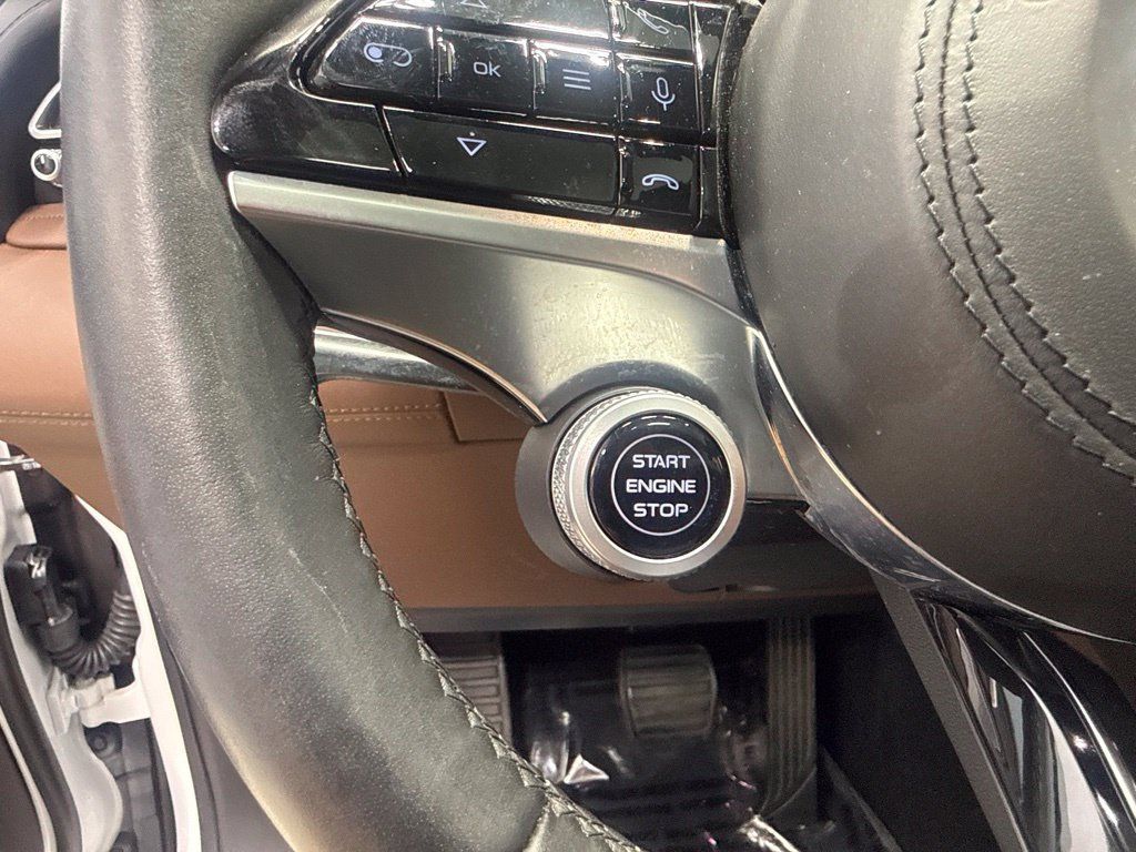 Used 2023 Maserati Grecale GT AWD/4WD image 27