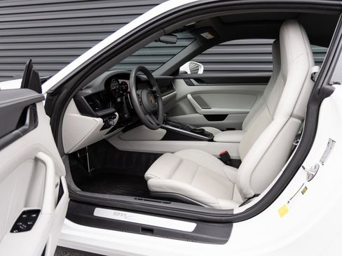 Certified 2024 Porsche 911 Carrera S w/ Premium Package image 22