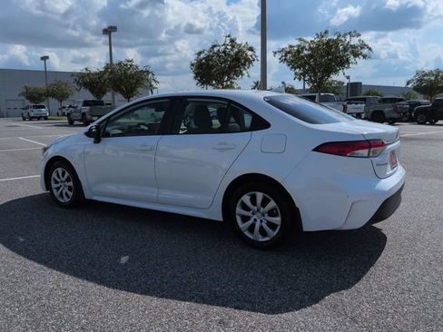 Certified 2025 Toyota Corolla LE FWD image 6
