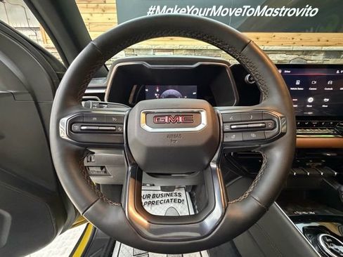 Used 2023 GMC Canyon AT4 w/ AT4 Premium Package image 17