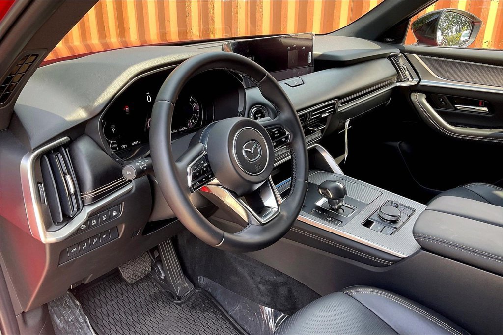 Used 2025 MAZDA CX-70 Plug-In Hybrid w/ Premium Plus AWD/4WD image 14