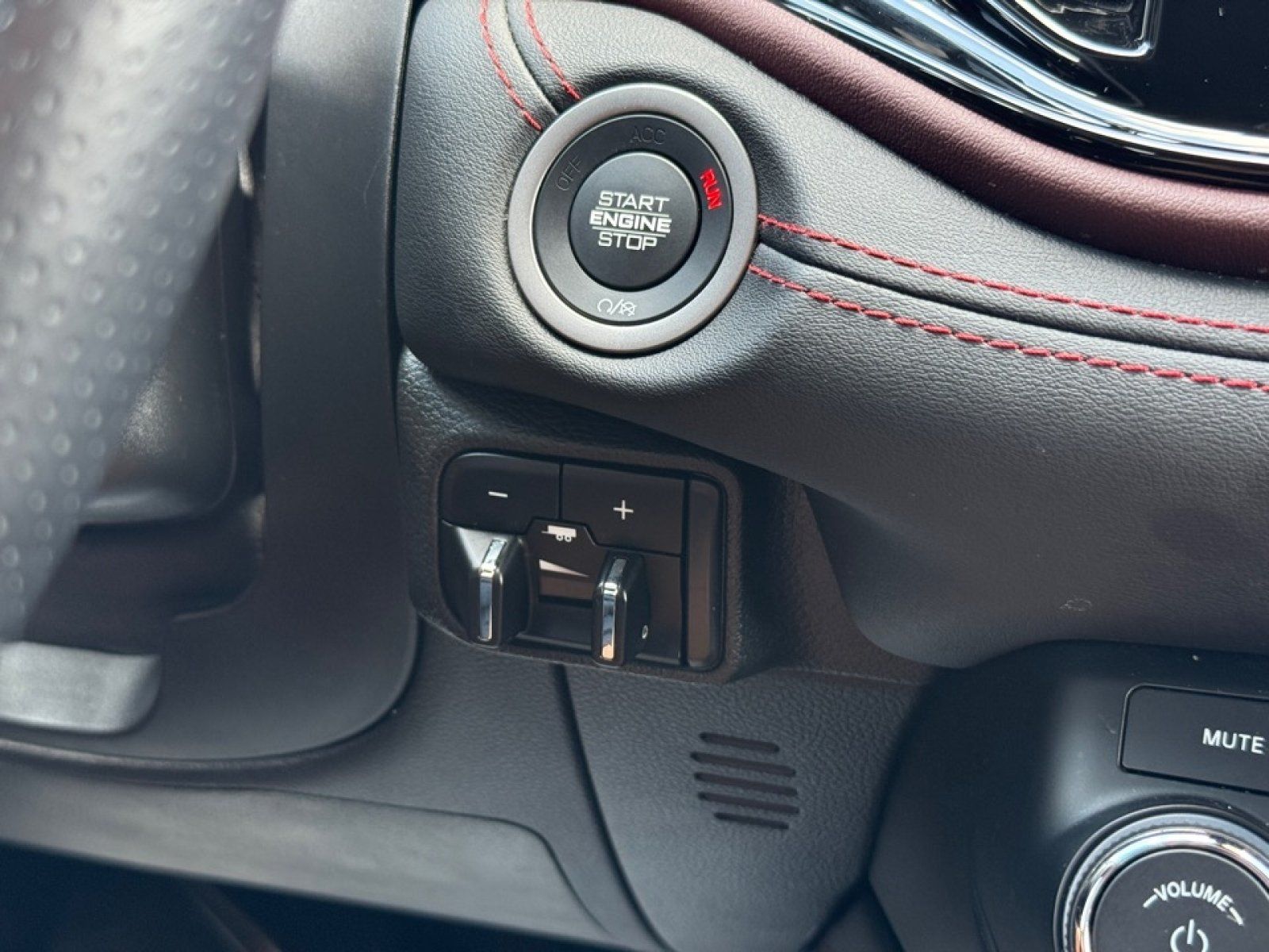 Used 2024 Dodge Durango Citadel AWD/4WD image 40