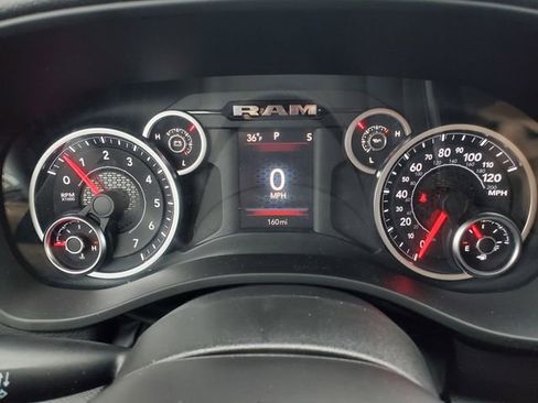 New 2026 RAM 1500 4x4 Crew Cab image 12