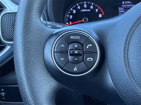 Used 2022 Kia Soul LX image 23