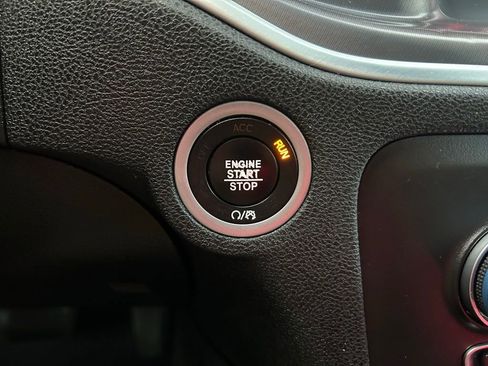 Used 2021 Dodge Charger SXT w/ Blacktop Package image 27