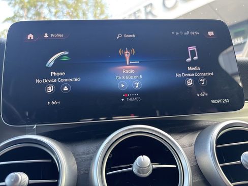 Used 2022 Mercedes-Benz GLC 300 GLC 300 image 33