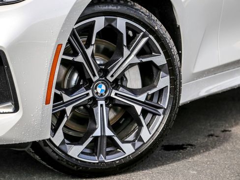 New 2026 BMW 330i xDrive Sedan w/ Convenience Package image 9