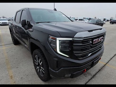 Used 2024 GMC Sierra 1500 AT4 w/ Technology Package image 5