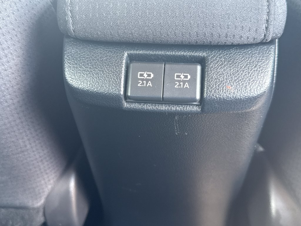 Used 2022 Toyota Prius Prime LE FWD image 16