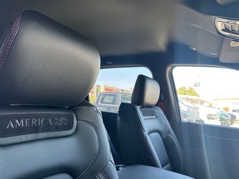 New 2026 RAM 1500 Laramie AWD/4WD image 15