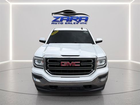 Used 2018 GMC Sierra 1500 SLE w/ Suspension Package, Off-Road AWD/4WD image 10