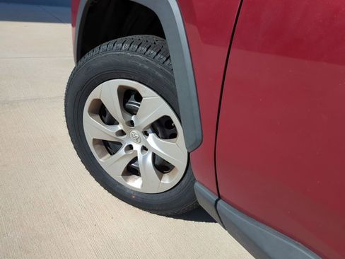 Certified 2021 Toyota RAV4 LE image 10