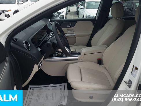 Used 2025 Mercedes-Benz GLA 250 4MATIC image 14