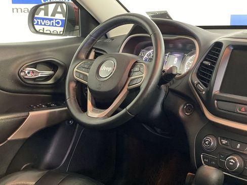 Used 2017 Jeep Cherokee Latitude w/ True North Edition AWD/4WD image 14