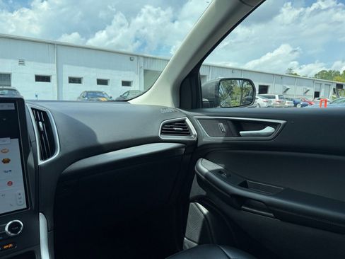 Used 2024 Ford Edge SEL image 34