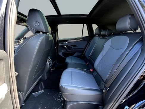 New 2026 Volkswagen Tiguan SE R-Line image 23