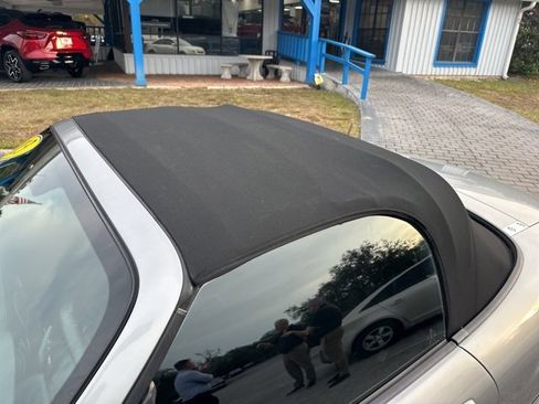 Used 2013 MAZDA MX-5 Miata Sport image 37