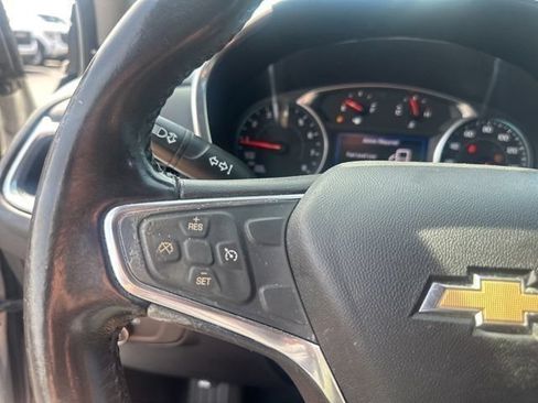 Used 2019 Chevrolet Equinox LT FWD image 39