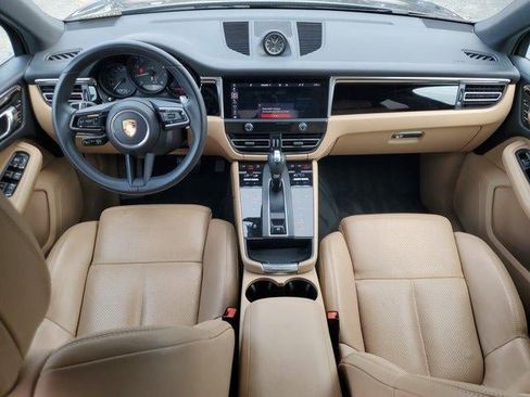 Used 2023 Porsche Macan AWD/4WD image 14