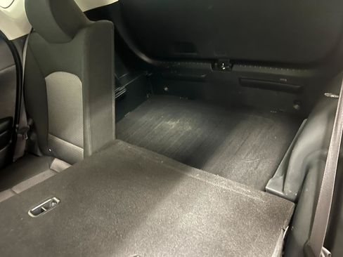 Used 2023 Kia Soul S FWD image 28