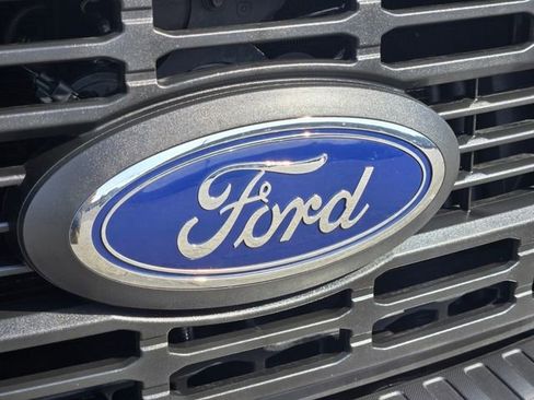 Used 2024 Ford F250 XL w/ XL Chrome Package image 16