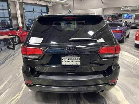 Used 2018 Jeep Grand Cherokee Altitude image 31