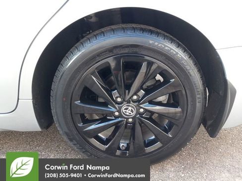 Used 2022 Toyota Camry SE image 31