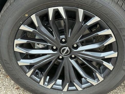 New 2026 Nissan Rogue Platinum w/ Platinum Premium Package image 9