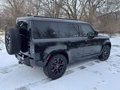 Used 2023 Land Rover Defender 110 X image 5
