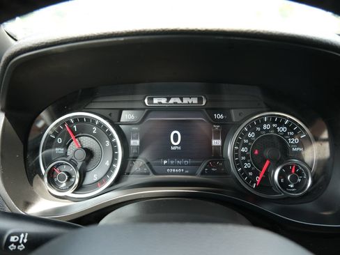Used 2023 RAM 1500 Laramie AWD/4WD image 6