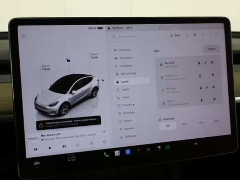 Used 2023 Tesla Model Y 2WD image 32