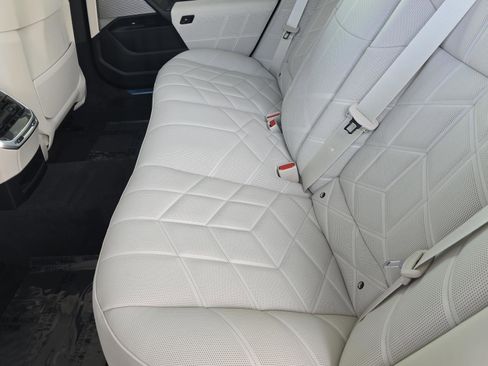 New 2025 BMW 760i xDrive image 14