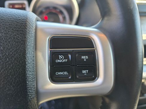 Used 2016 Dodge Journey SE w/ Flexible Seating Group FWD image 6